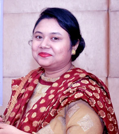Meet the team Sarah Israr